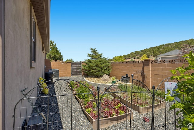 1283 W 1750 S, Cedar City, UT 84720 - view of yard featuring a garden