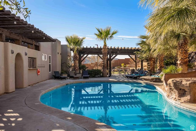 4582 S 1500 W, Hurricane, UT 84737 - swimming pool with a pergola and a patio area