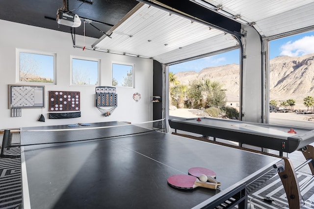 4582 S 1500 W, Hurricane, UT 84737 - game room with a mountain view and a garage
