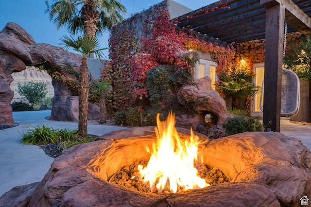 4582 S 1500 W, Hurricane, UT 84737 - exterior view of an outdoor fire pit