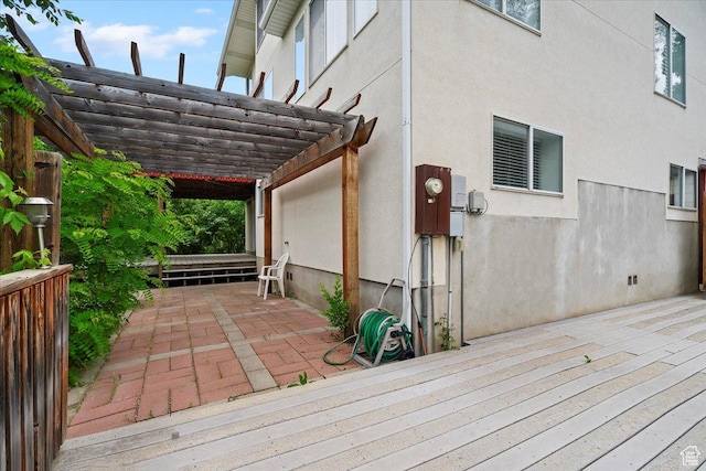 3181 E Deer Creek Cir, Cottonwood Heights, UT 84121 - wooden deck featuring a pergola and a patio area