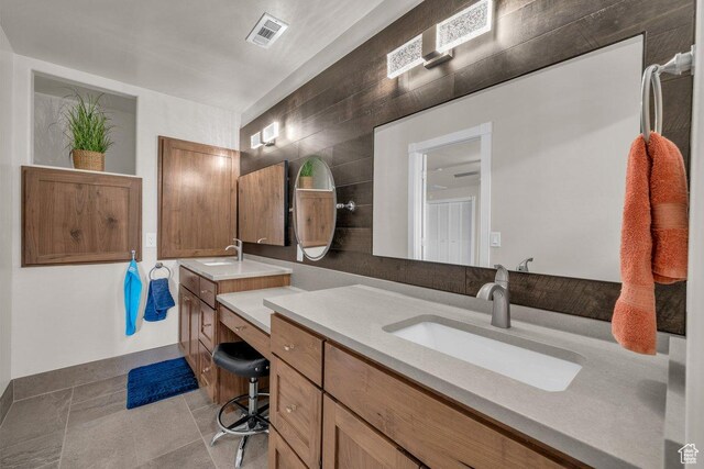 2119 Blair Cir, Santa Clara, UT 84765 - full bath with vanity and tile patterned flooring