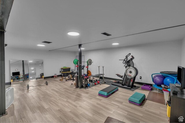 2119 Blair Cir, Santa Clara, UT 84765 - gym featuring wood finished floors and baseboards