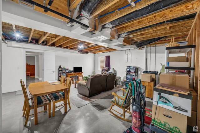 2119 Blair Cir, Santa Clara, UT 84765 - view of basement
