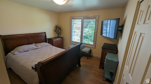 1584 E Petunia Way, Sandy, UT 84092 - bedroom with wood finished floors and baseboards