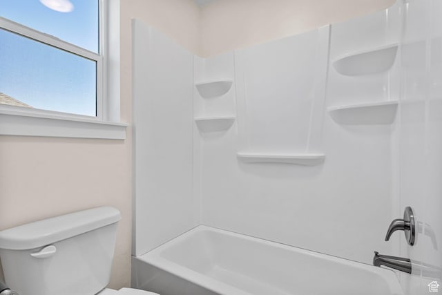 181 W 580 S, Orem, UT 84058 - full bathroom with toilet and washtub / shower combination