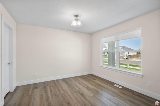 181 W 580 S, Orem, UT 84058 - unfurnished room with wood finished floors and a textured ceiling