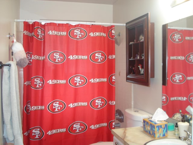 281 E 7th St S Unit 8, Ogden, UT 84404 - full bath featuring vanity and curtained shower