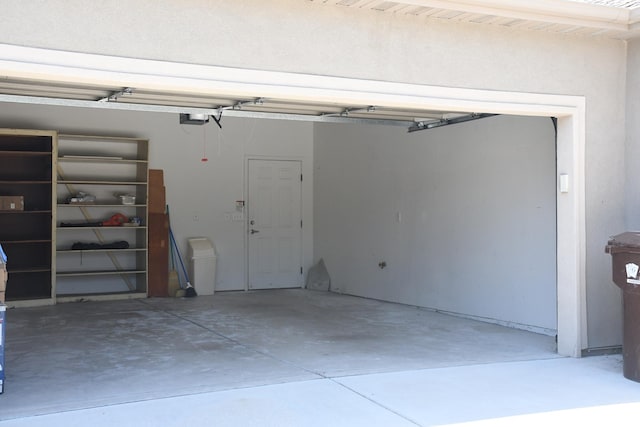 3072 W Leisure Villas Ct, West Jordan, UT 84084 - garage featuring a garage door opener