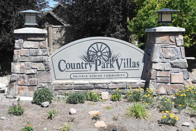 3072 W Leisure Villas Ct, West Jordan, UT 84084 - view of community sign