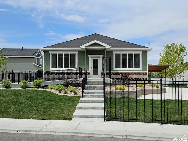 940 N Center St, Santaquin, UT 84655 - bungalow with stucco siding, a fenced front yard, and brick siding