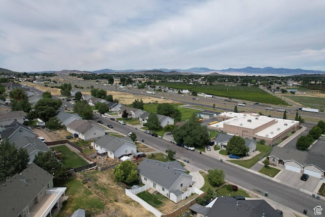 382 N Peach St, Santaquin, UT 84655 - aerial view of residential area featuring a mountain backdrop