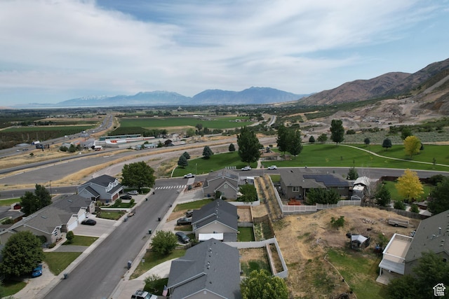 382 N Peach St, Santaquin, UT 84655 - aerial view of property and surrounding area featuring a mountainous background and nearby suburban area