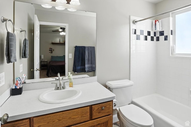 416 N 450 W, Clearfield, UT 84015 - ensuite bathroom featuring vanity, shower / bathtub combination, and ceiling fan