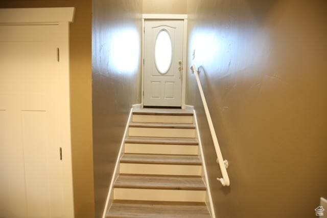 591 E Acoma Rd A-B, Unit A-B Midvale, UT 84047 - stairway featuring wood finished floors and baseboards