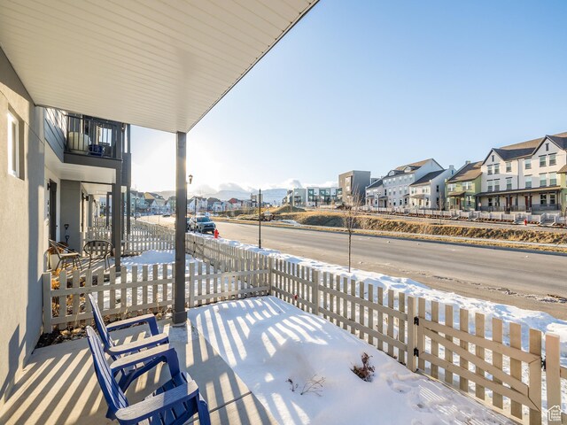 6191 W S Jordan Pkwy S Unit 286, South Jordan, UT 84009 - view of patio with a residential view