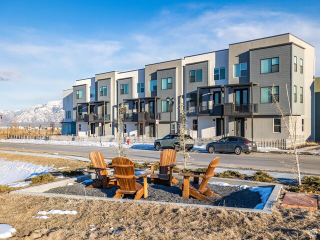 6191 W S Jordan Pkwy S Unit 286, South Jordan, UT 84009 - view of building exterior with a mountain view and a residential view