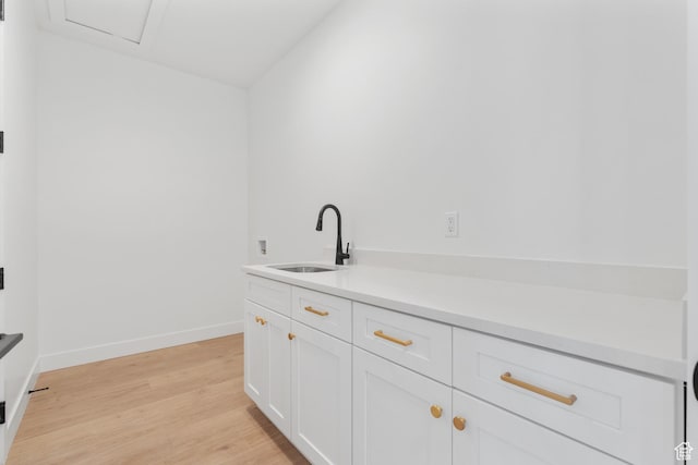 1344 W View Dr S, Santaquin, UT 84655 - bar featuring a sink and light wood-type flooring