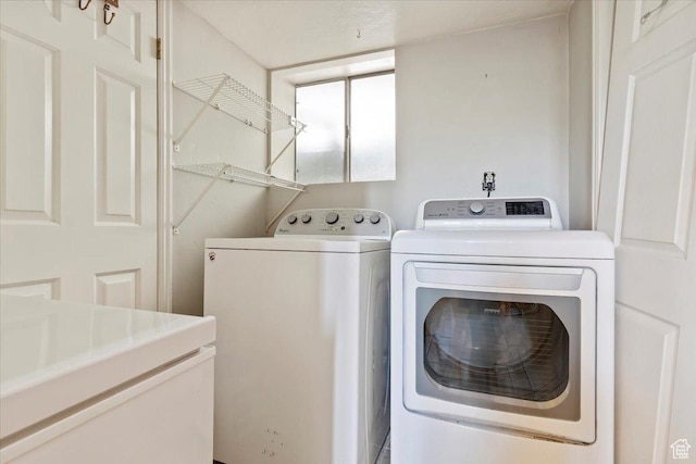 1430 W 6720 S, West Jordan, UT 84084 - laundry room featuring washer and clothes dryer
