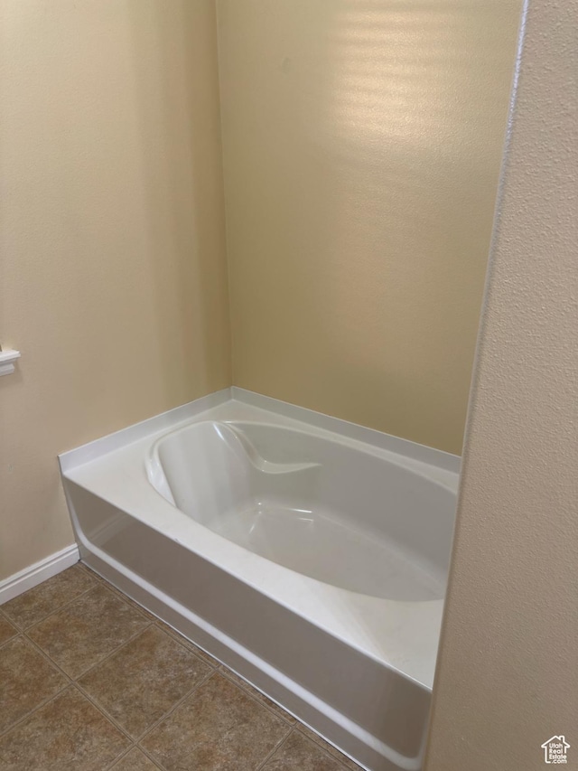 1513 W 190 N, Pleasant Grove, UT 84062 - bathroom featuring a garden tub and tile patterned flooring