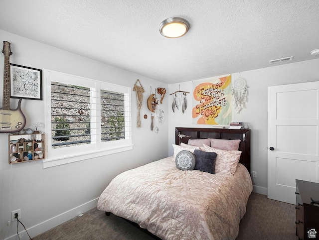 3052 N Mountain Rd, North Ogden, UT 84414 - carpeted bedroom featuring a textured ceiling