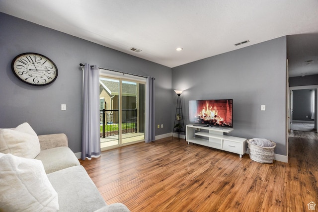 136 W Spring Hill Way, Saratoga Springs, UT 84045 - living room with wood finished floors and recessed lighting