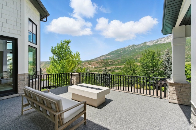 1643 E Box Elder Dr, Alpine, UT 84004 - patio / terrace with a mountain view