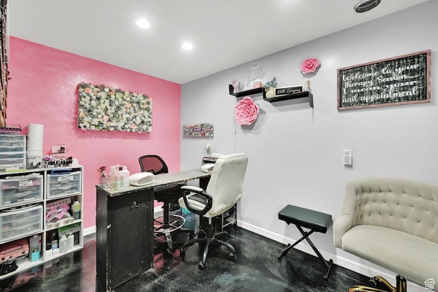 122 W 5300 S, Washington Terrace, UT 84405 - home office featuring baseboards and recessed lighting