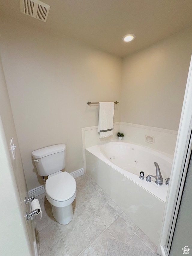 1017 E 450 N Cir N, American Fork, UT 84003 - bathroom featuring a tub with jets, tile patterned flooring, and recessed lighting