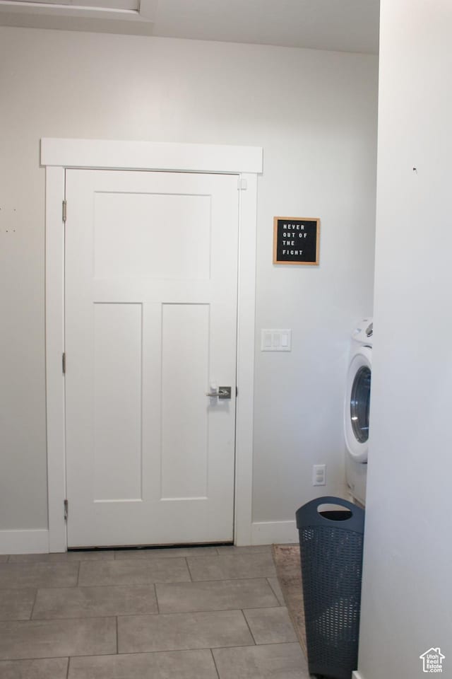 13693 S Blayde Dr, Herriman, UT 84096 - laundry area with washer / clothes dryer and baseboards