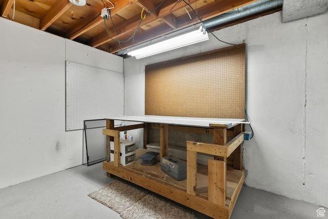 2522 E 1950 N, Layton, UT 84040 - unfinished basement with a workshop area