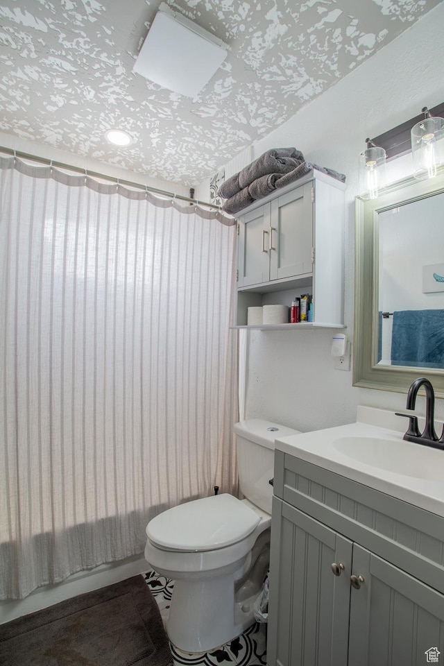 4586 W 4925 S, Kearns, UT 84118 - full bath featuring vanity and shower / bath combo with shower curtain