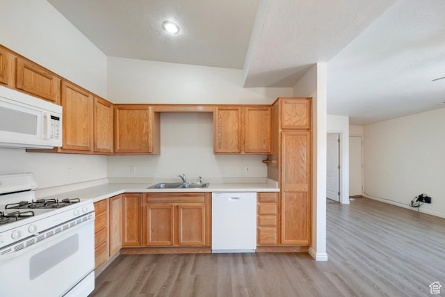 35 E 600 S Unit B202, Ivins, UT 84738 - kitchen featuring white appliances, light wood-type flooring, light countertops, and recessed lighting