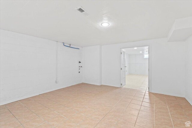 535 W Fern Dr, Midvale, UT 84047 - unfurnished room featuring recessed lighting and light tile patterned floors