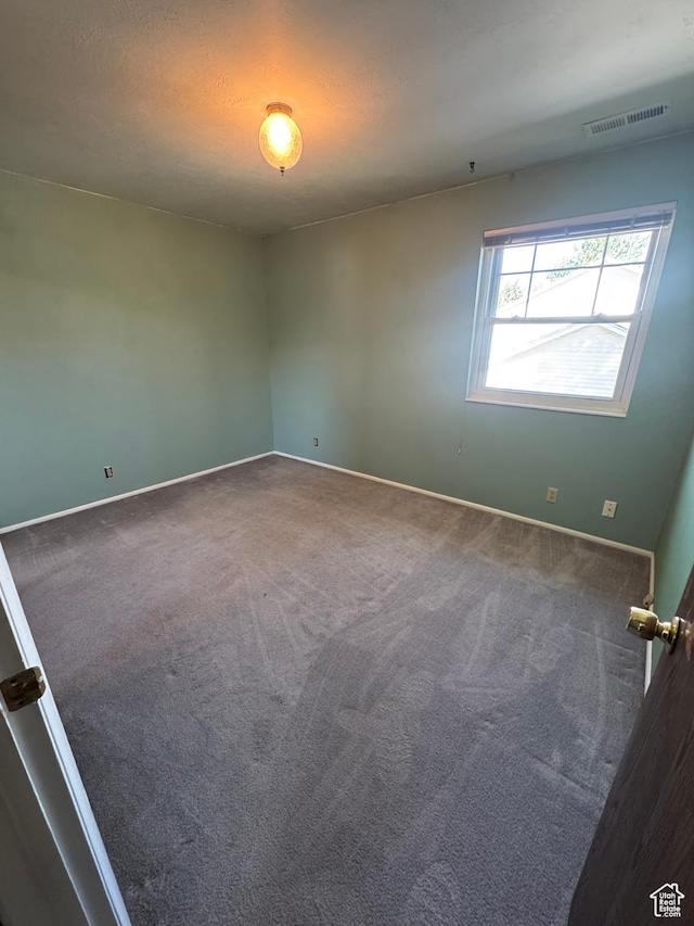 2650 E Willow Wick Dr, Sandy, UT 84093 - unfurnished room featuring carpet flooring and baseboards