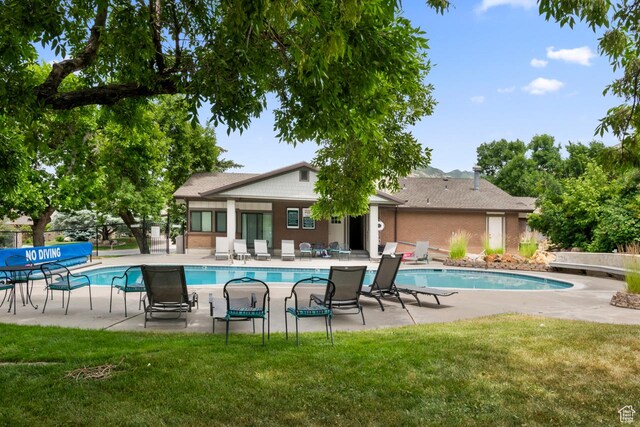 3683 E Cove Point Dr, Millcreek, UT 84109