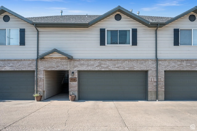 916 E Grape Ivy Way S, Millcreek, UT 84106 - photo 1