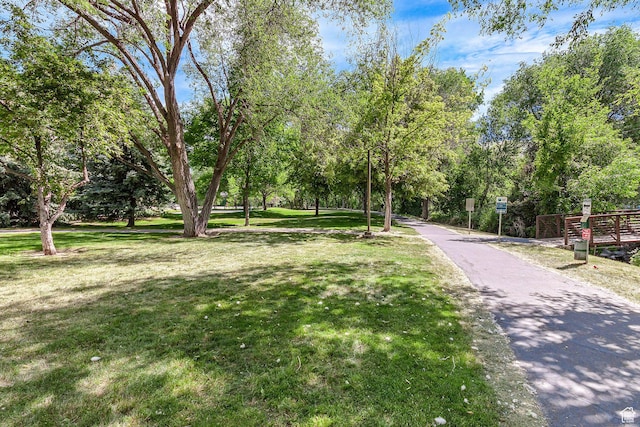 5005 N Edgewood Dr W Unit 301, Provo, UT 84604 - surrounding community with a yard and view of scattered trees