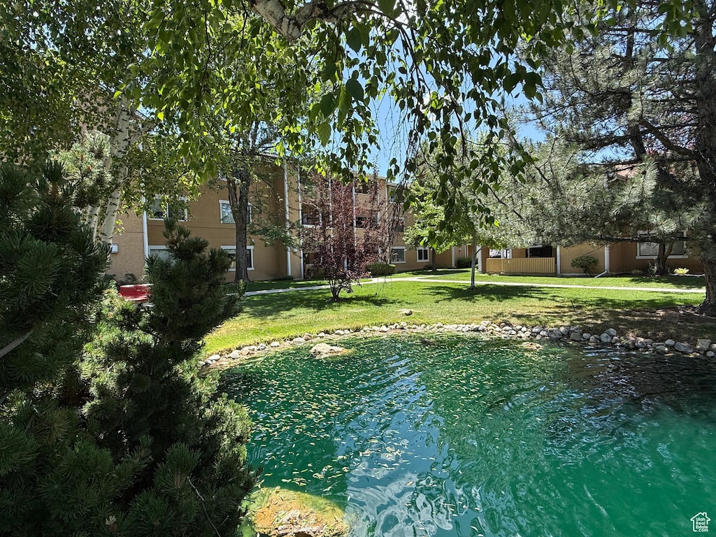 7204 S Station Creek Way Unit 4H, Midvale, UT 84047 - view of green lawn