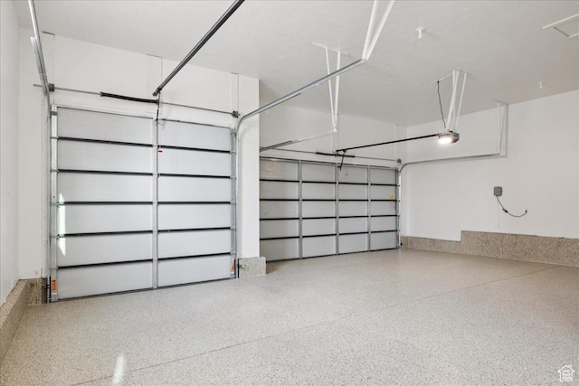 954 S Sandy Ln, Spanish Fork, UT 84660 - garage with a garage door opener