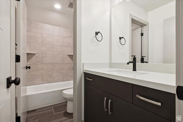 954 S Sandy Ln, Spanish Fork, UT 84660 - full bath with vanity, washtub / shower combination, and wood finish floors