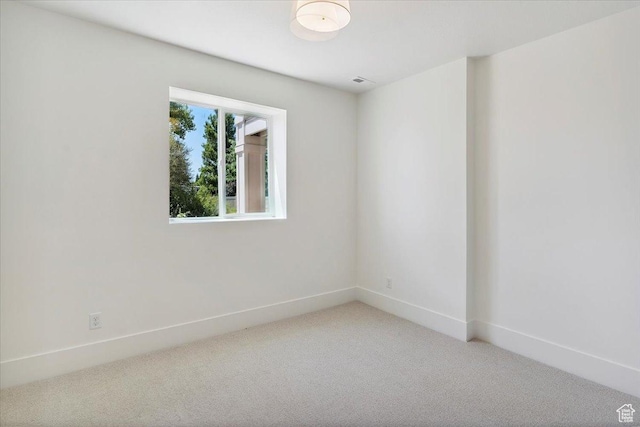 4095 N 100 E, North Ogden, UT 84414 - empty room featuring light carpet and baseboards