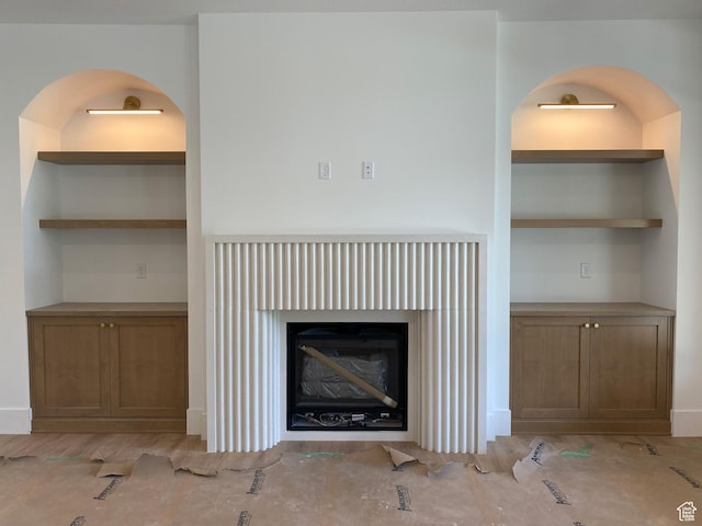 4095 N 100 E, North Ogden, UT 84414 - detailed view of a fireplace and arched walkways