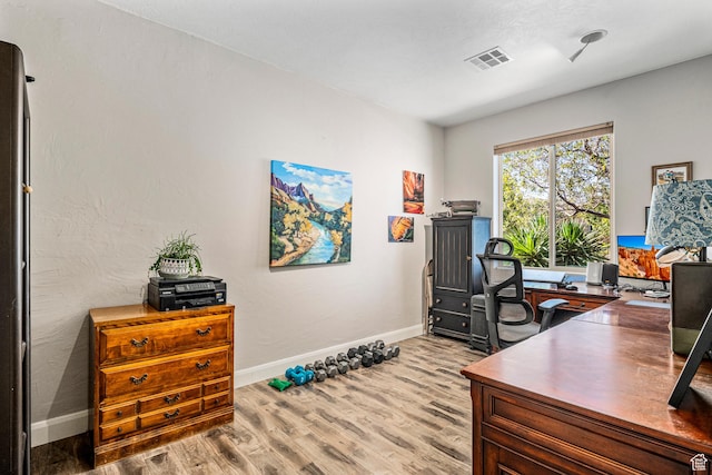 93 E 700 N, La Verkin, UT 84745 - home office with light wood-type flooring and baseboards