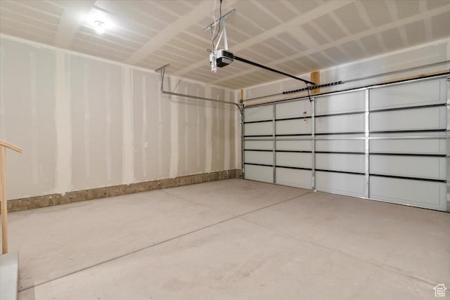 221 W 815 N Unit 21, Nephi, UT 84648 - garage featuring a garage door opener
