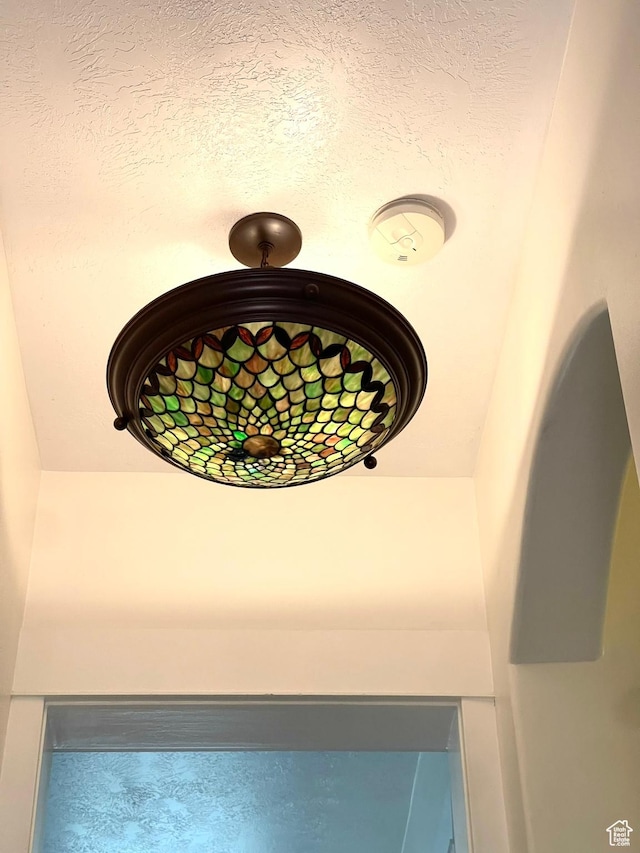 22 W 300 N, Salt Lake City, UT 84103 - detailed view of a textured ceiling and a smoke detector