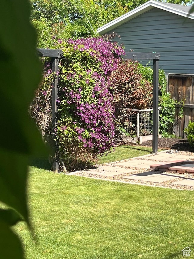 1026 W 800 N, Salt Lake City, UT 84116 - view of yard