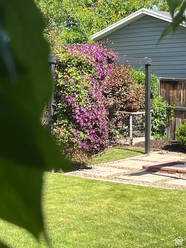 1026 W 800 N, Salt Lake City, UT 84116 - view of yard