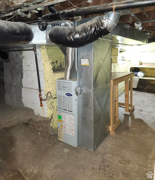 280 E Franklin St S, Ogden, UT 84401 - utility room with heating unit