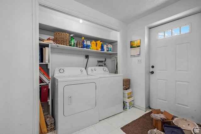 44 S 1000 E, Springville, UT 84663 - laundry area with washing machine and clothes dryer and light tile patterned floors
